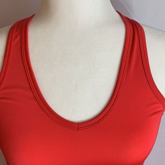 Under Armour Heatgear Pink Athletic Tank Top - Picture 7 of 10